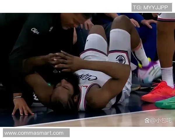 快船与雷霆激战5月16日争夺季后赛席位的关键对决